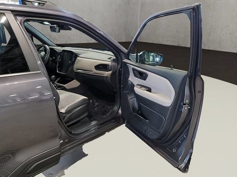 Certified 2026 Subaru Forester Premium AWD/4WD image 19