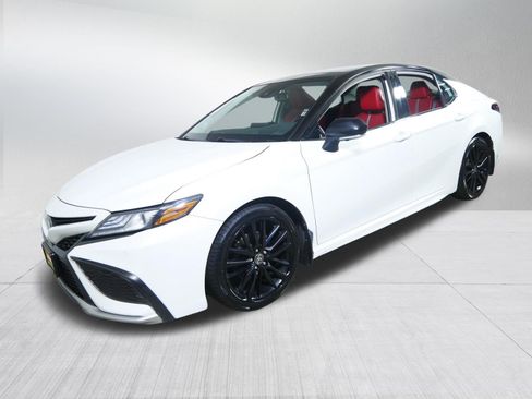 Used 2022 Toyota Camry XSE w/ Navigation Package AWD/4WD image 3