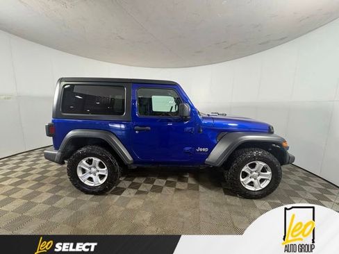 Used 2018 Jeep Wrangler Sport AWD/4WD image 6