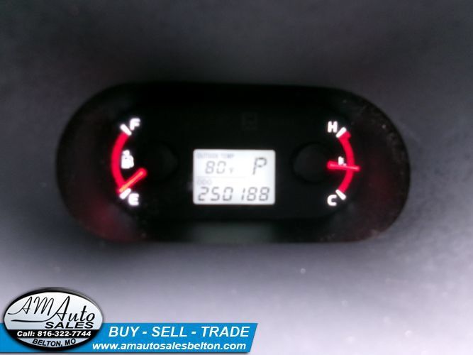 Used 2009 Pontiac Vibe GT FWD image 11
