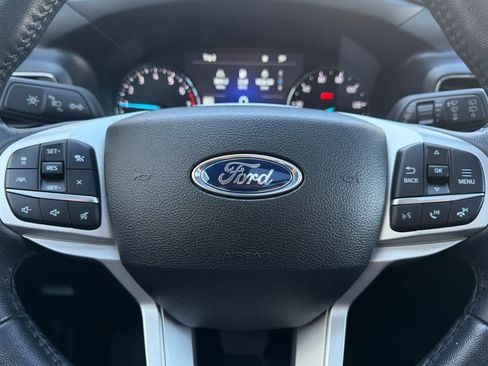 Certified 2023 Ford Explorer XLT w/ Equipment Group 202A AWD/4WD image 25