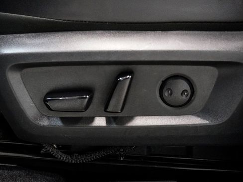 Used 2022 Nissan Rogue SL w/ SL Premium Package image 19