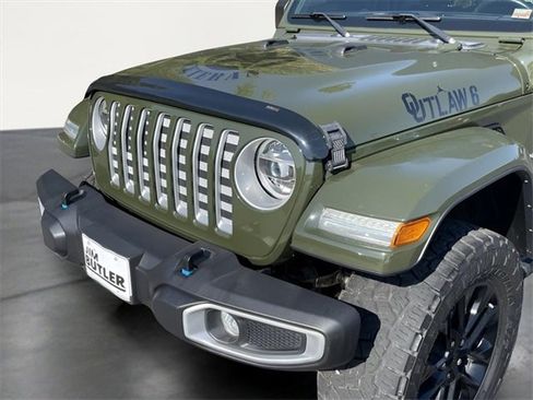 Used 2022 Jeep Wrangler Unlimited Sahara w/ Cold Weather Group image 35