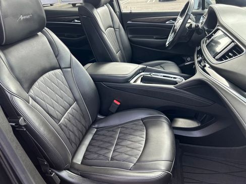 Used 2023 Buick Enclave Avenir w/ Avenir Technology Package image 15