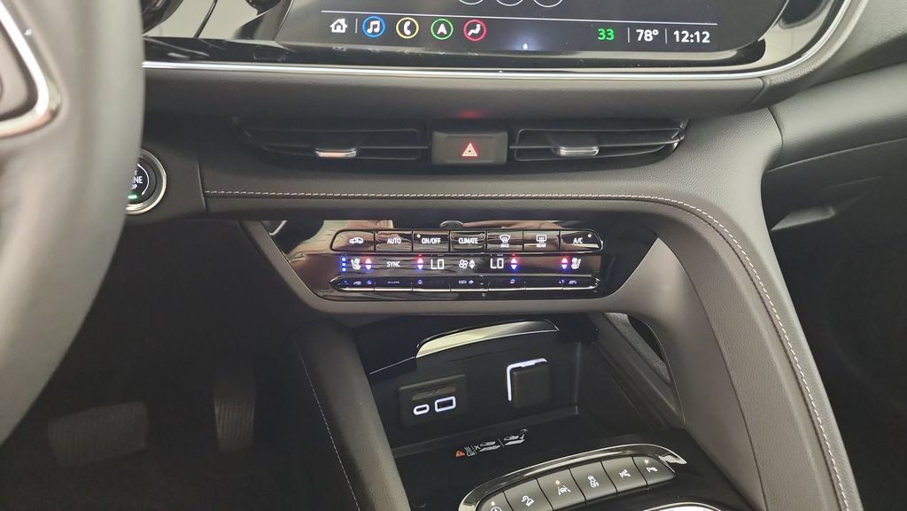 Used 2023 Buick Envision Avenir AWD/4WD image 16