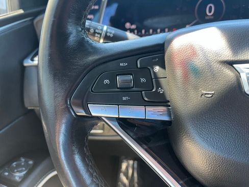 Used 2022 Cadillac Escalade Sport w/ Touring Package AWD/4WD image 32