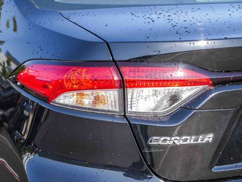 Certified 2025 Toyota Corolla LE FWD image 11