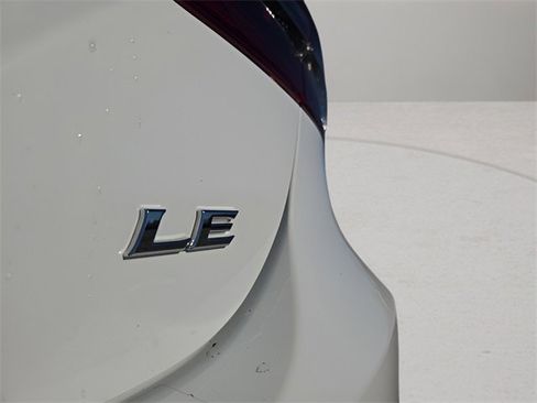 Used 2023 Toyota Camry LE image 17