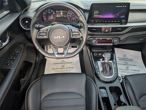 Used 2023 Kia Forte GT-Line w/ GT-Line Premium Package image 25