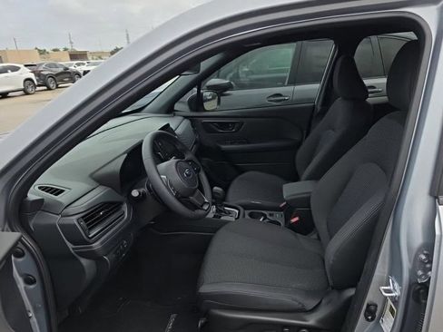 Used 2025 Subaru Forester Premium image 8