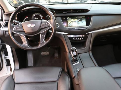Used 2019 Cadillac XT5 Luxury image 12