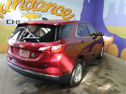 Used 2020 Chevrolet Equinox LT w/ Driver Convenience Package image 8