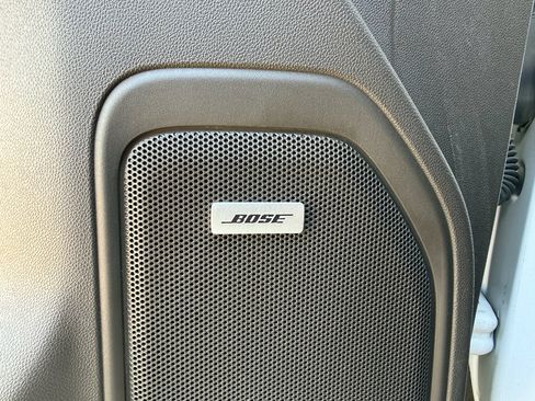Used 2021 GMC Sierra 1500 SLT RWD image 13