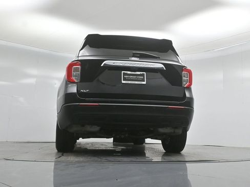 Certified 2023 Ford Explorer XLT RWD image 47