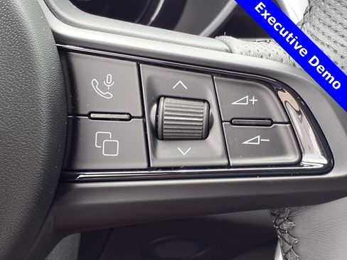 New 2025 Alfa Romeo Giulia Veloce w/ Veloce Package Rwd image 8