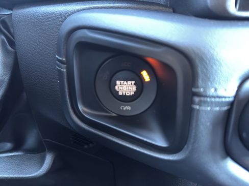 Used 2025 Jeep Wrangler Unlimited Rubicon image 22