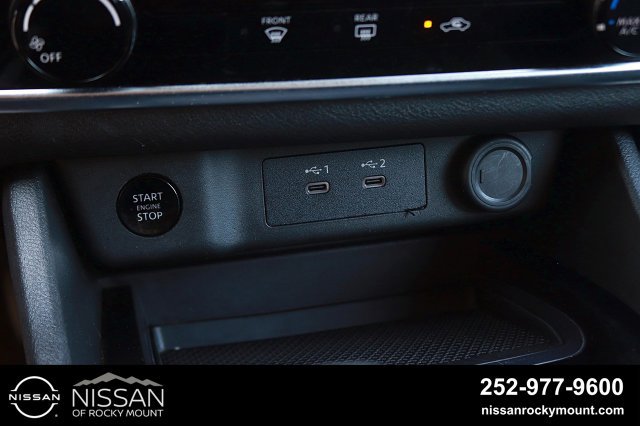 Used 2024 Nissan Rogue S AWD/4WD image 21