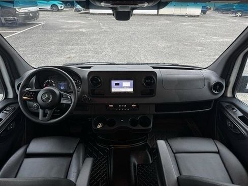 Used 2020 Mercedes-Benz Sprinter 3500 image 45