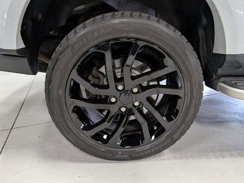 Used 2016 Land Rover LR4 HSE image 13