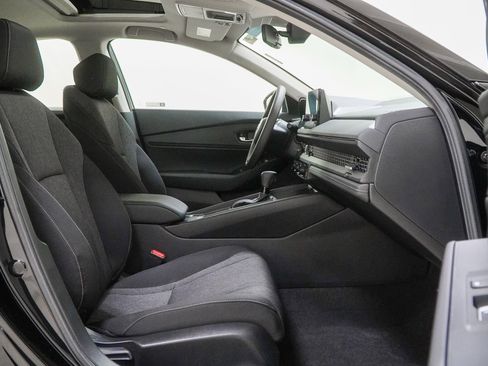 Certified 2025 Honda Accord SE image 32