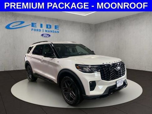 New 2026 Ford Explorer ST-Line w/ ST-Line Street Pack AWD/4WD image 1