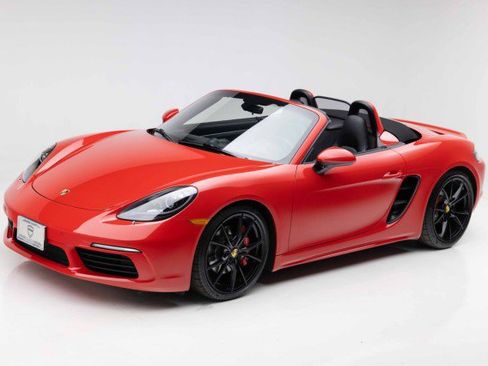 Used 2017 Porsche 718 Boxster S image 1