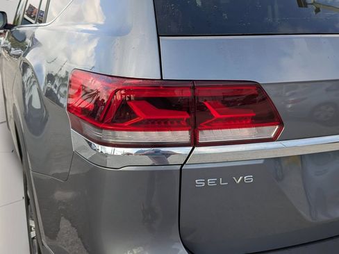 Used 2023 Volkswagen Atlas SEL AWD/4WD image 8