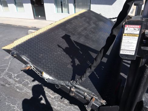 Used 2018 RAM 3500 Tradesman image 16