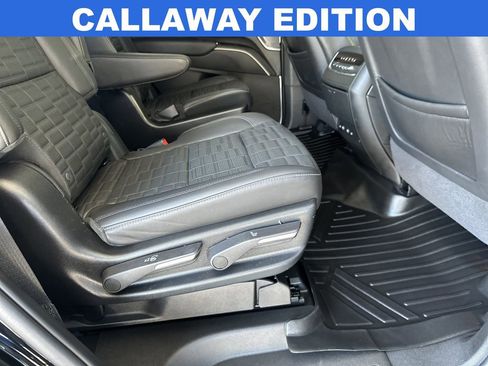 Used 2022 Cadillac Escalade Sport Platinum w/ LPO, ONYX Package AWD/4WD image 33