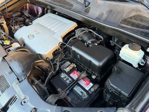 Used 2011 Toyota Highlander SE image 10