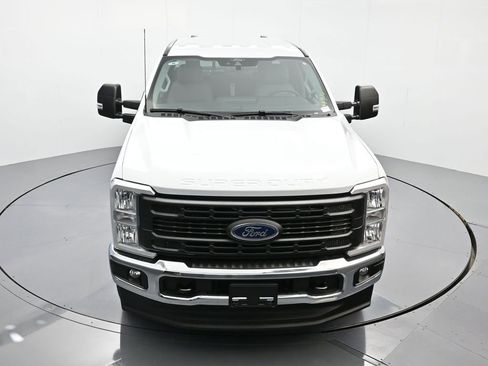 New 2026 Ford F250 XL w/ XL Chrome Package image 33