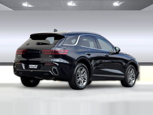Used 2025 Genesis GV70 2.5T AWD/4WD image 8