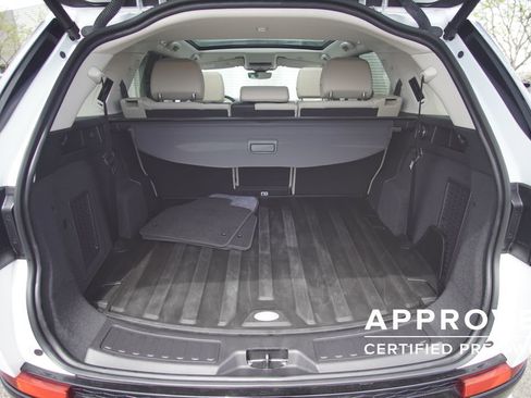 Used 2025 Land Rover Discovery Sport S AWD/4WD image 31