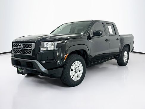 Used 2023 Nissan Frontier SV AWD/4WD image 3