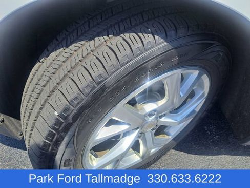 Used 2019 Chevrolet Equinox LT FWD image 9