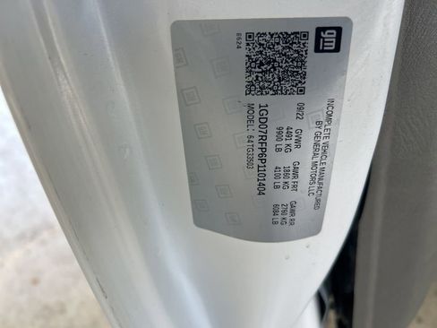 Used 2023 GMC Savana 3500 w/ Power Convenience Package image 33