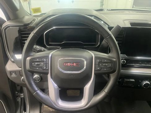 Used 2025 GMC Sierra 1500 SLT AWD/4WD image 20