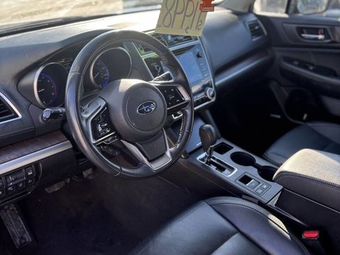 Used 2019 Subaru Outback 2.5i Limited w/ Popular Package #2 image 10