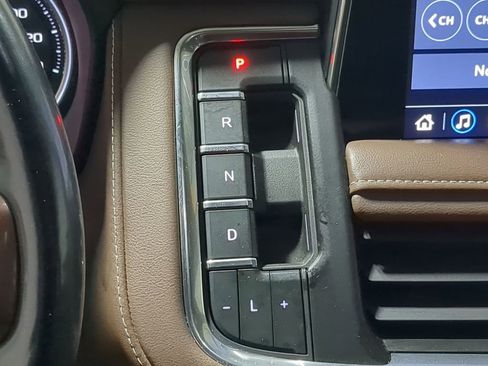 Used 2021 Chevrolet Suburban High Country w/ Premium Package image 48