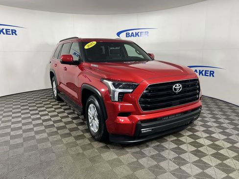 Used 2025 Toyota Sequoia SR5 AWD/4WD image 2