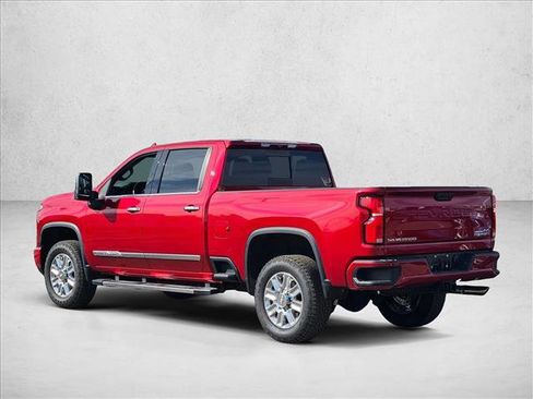Used 2024 Chevrolet Silverado 2500 High Country image 7