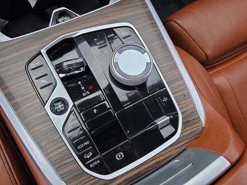 Certified 2023 BMW X7 xDrive40i w/ M Sport Package image 40