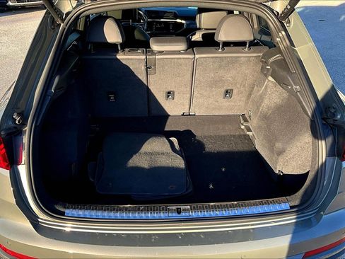 Used 2023 Audi Q3 2.0T Premium image 19