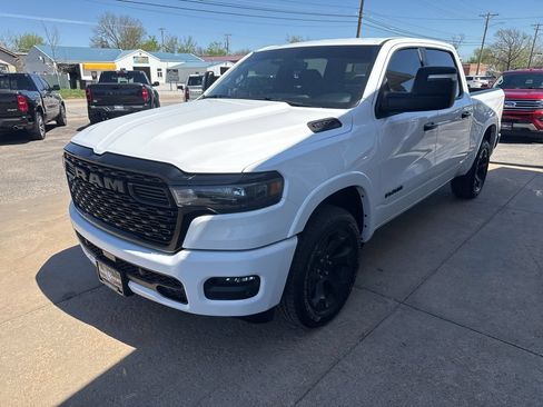 Used 2025 RAM 1500 Big Horn AWD/4WD image 6