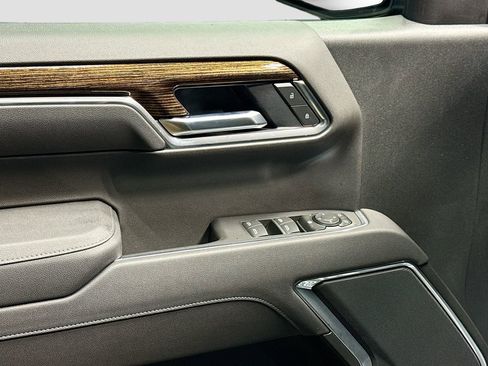 New 2026 GMC Sierra 1500 Elevation image 18