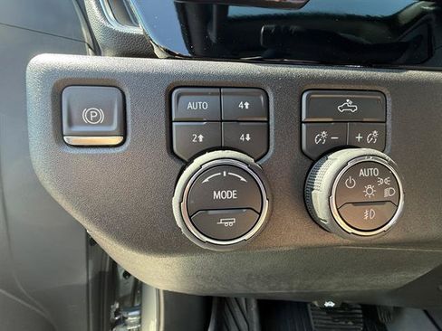 New 2026 Chevrolet Silverado 1500 RST w/ Z71 Off-Road Package AWD/4WD image 16