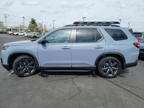 New 2026 Honda Pilot Sport image 4