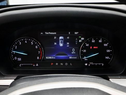 Certified 2022 Ford Explorer XLT image 30