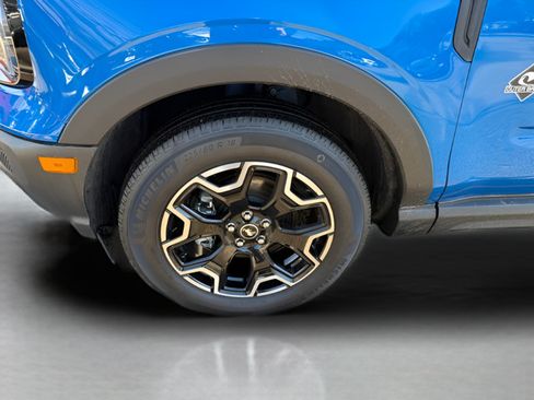 Used 2025 Ford Bronco Sport Outer Banks w/ Outer Banks Tech Package+ AWD/4WD image 28