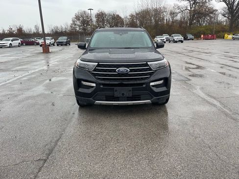 Used 2020 Ford Explorer XLT w/ Equipment Group 202A image 8